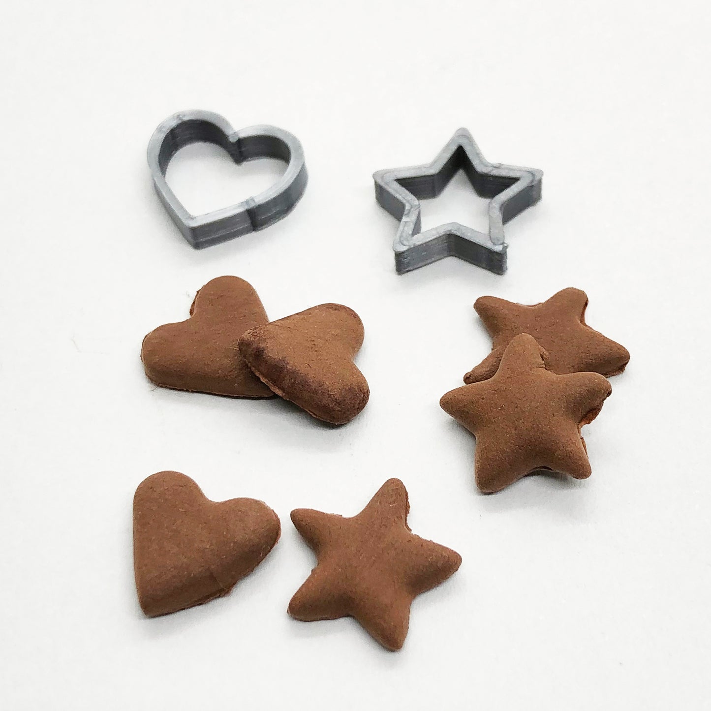Gingerbread molds and cookies